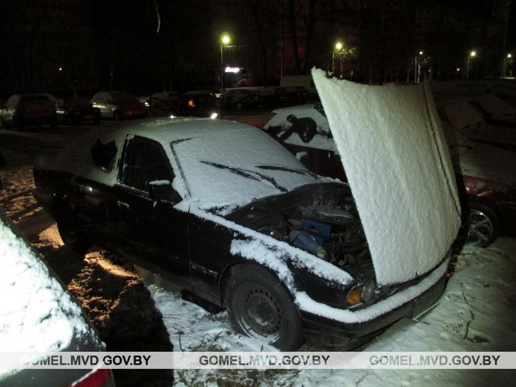 В Светлогорске парня задержали за кражи из автомашин | Новости Светлогорска  и Светлогорского района