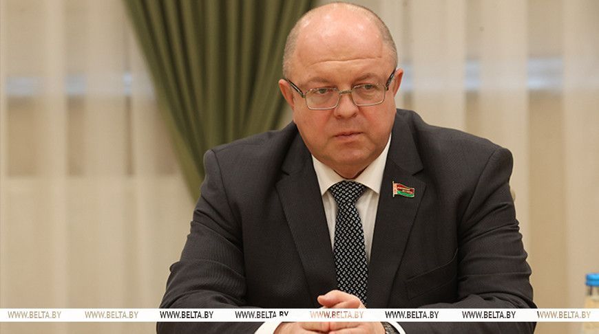 Президент Беларуси Александр Лукашенко назначил Дмитрия Жука министром информации.jpg Президент Беларуси Александр Лукашенко назначил Дмитрия Жука министром информации.jpg